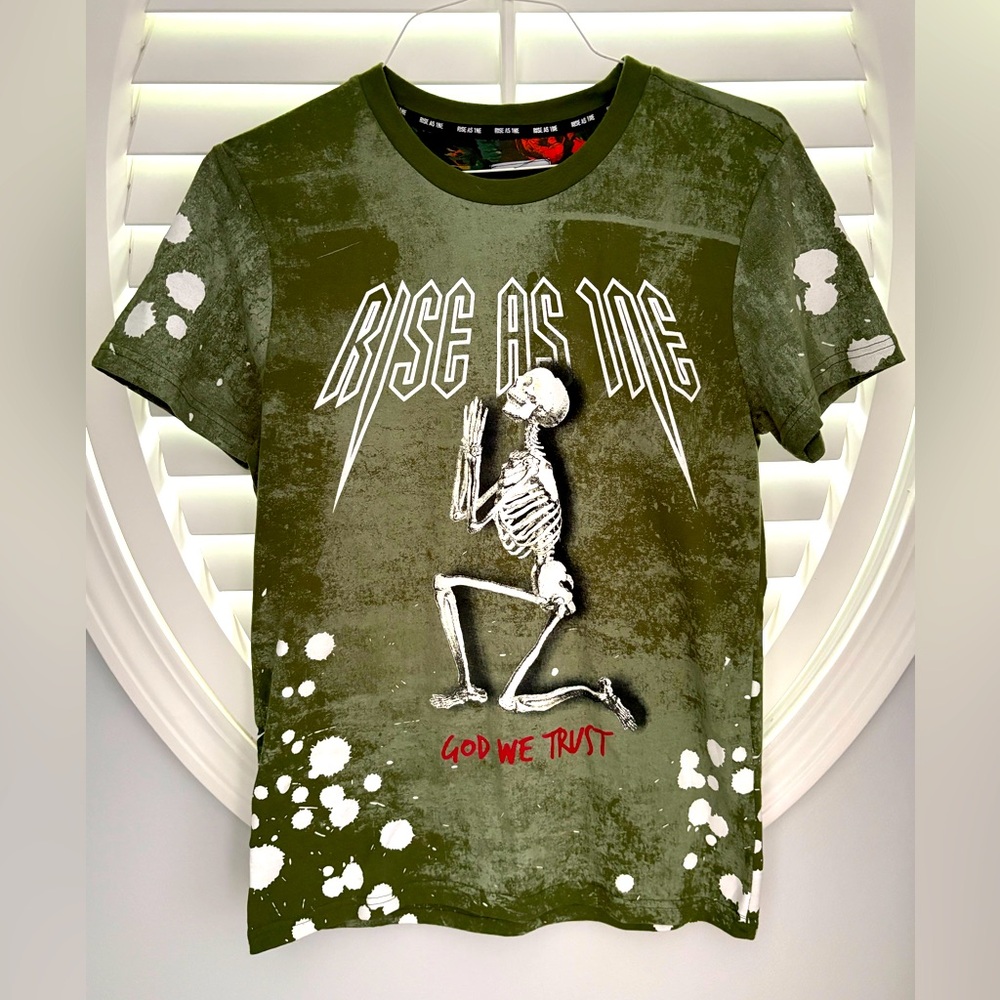 Black Skeleton T Shirt Size S God we Trust Rise as One  top  short sleeves  Men